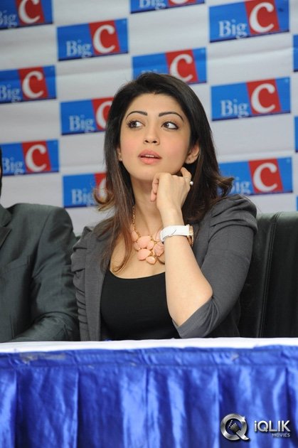 Pranitha-Launches-Big-C-Dussehra-Offers